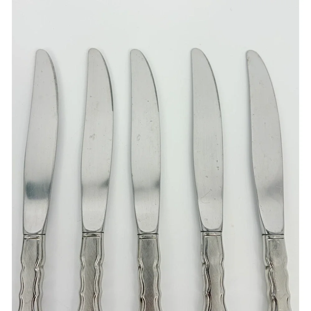 Oneida Community Cello Set of 8 Dinner Knives Stainless Flatware